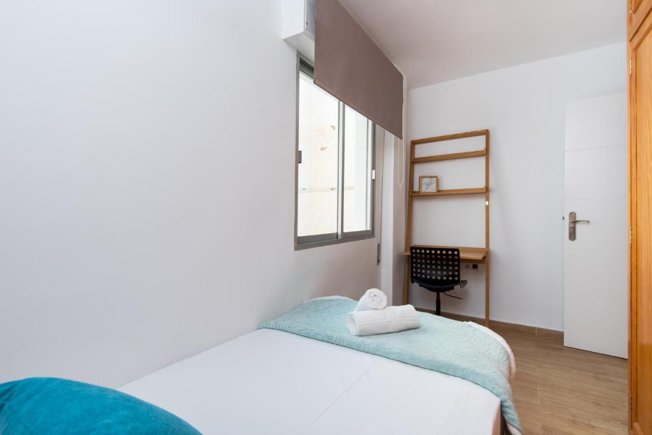 The 7Th Corner, Hugh Apartment Ideal For Groups Малага Екстериор снимка