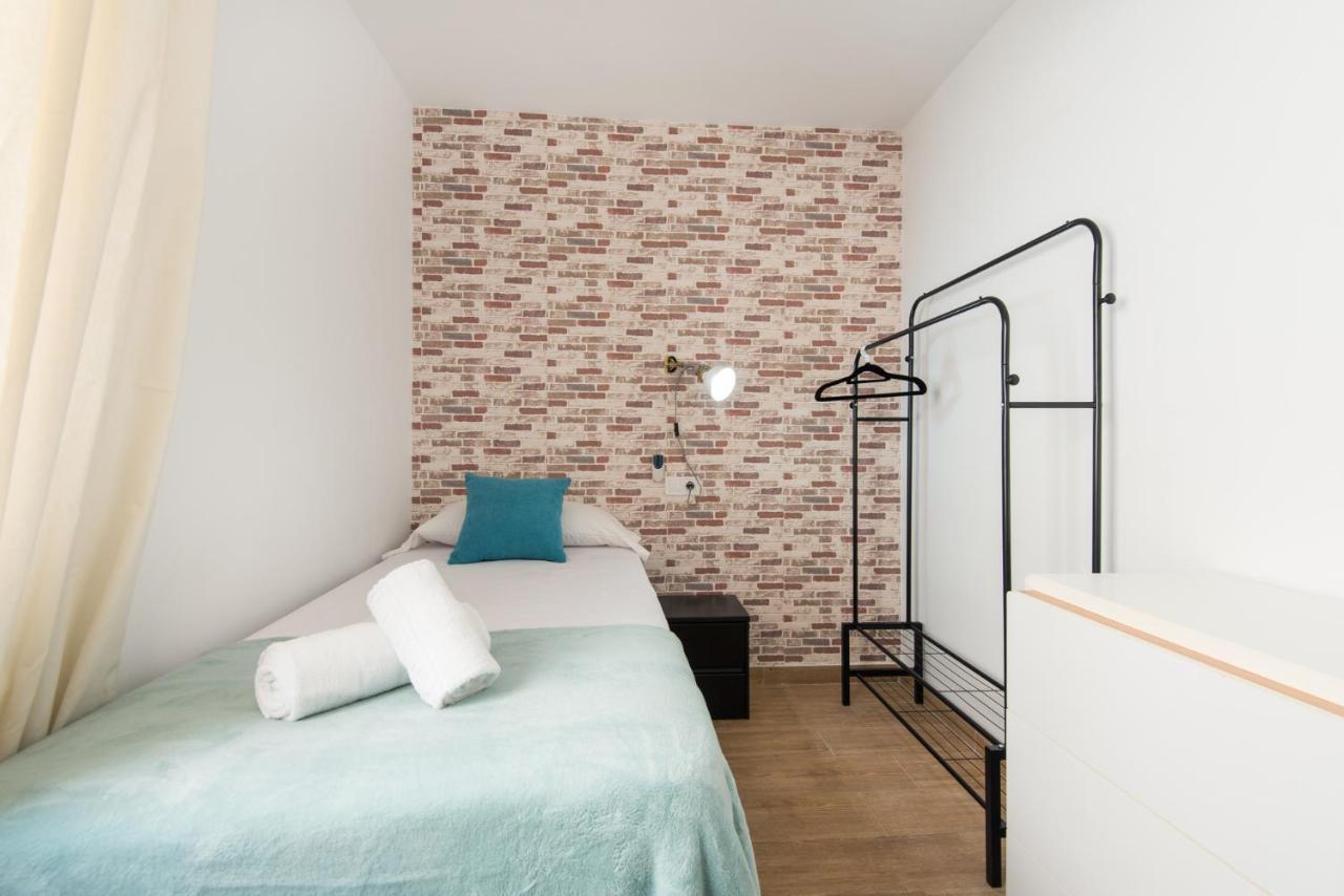 The 7Th Corner, Hugh Apartment Ideal For Groups Малага Екстериор снимка
